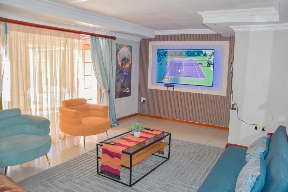 Modern And Executive 2 Bedroom Townhouse